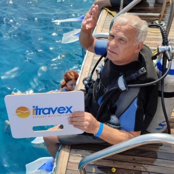 DIVING & ISLAND: Dive Deep, Relax on the Island