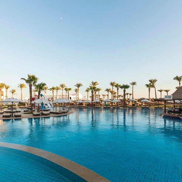 Sunrise Remal Beach Resort