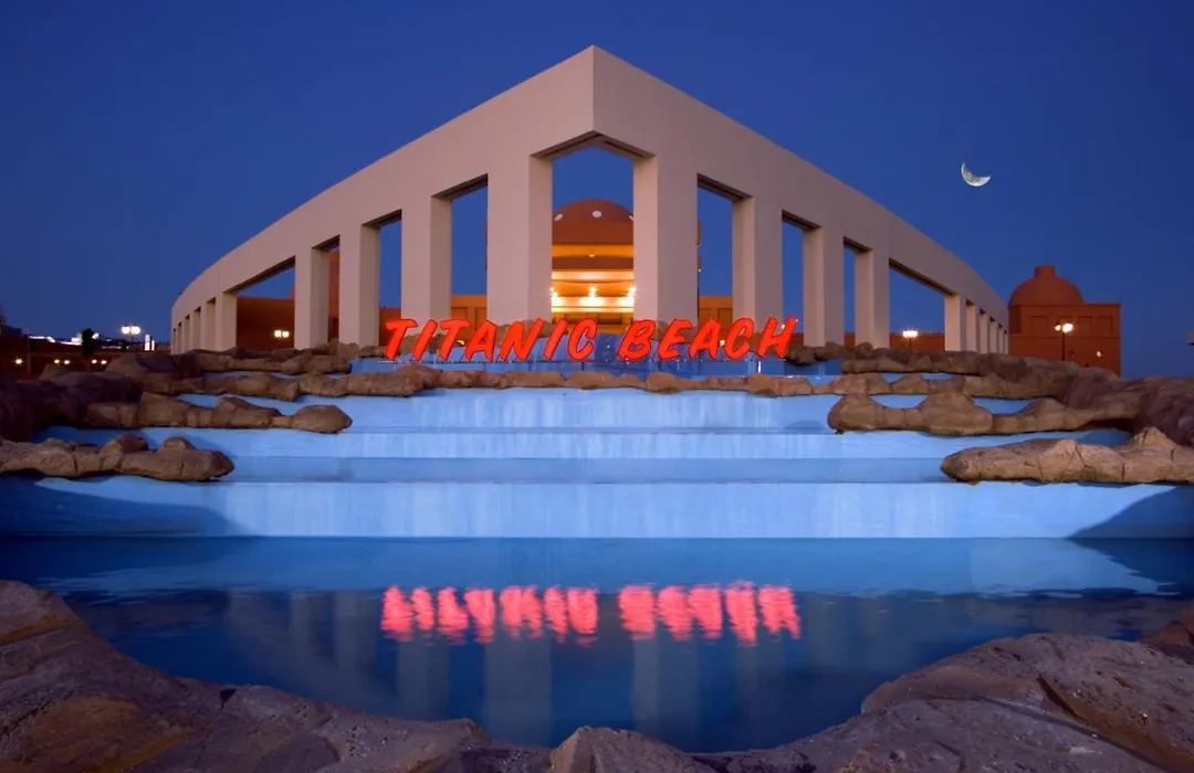 Titanic Beach - Families and Couples only