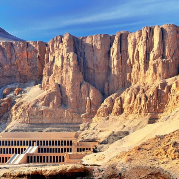 From Luxor hotel Valley of the Kings, Queens and Hatshepsut Tour