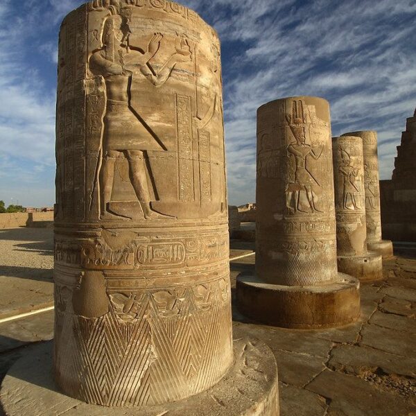 From Luxor Hotel: Edfu & Kom Ombo Temples Day Tour